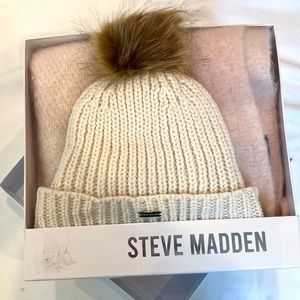 Steve Madden winter hat & scarf